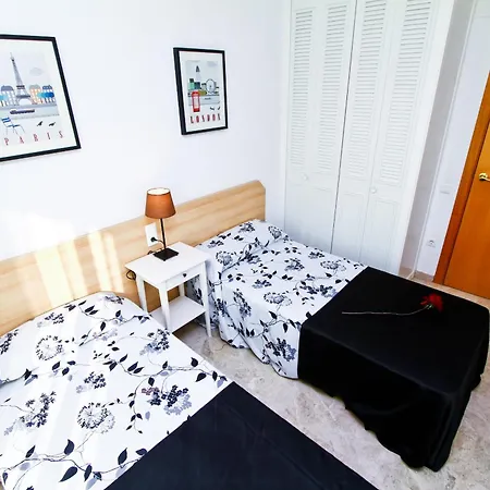 Ventura Park 1 Apartment *